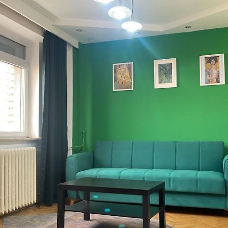 Terrace Balcony Downtown Delight Old Town Oasis City Center Universitate Square Old Town Букурещ Екстериор снимка