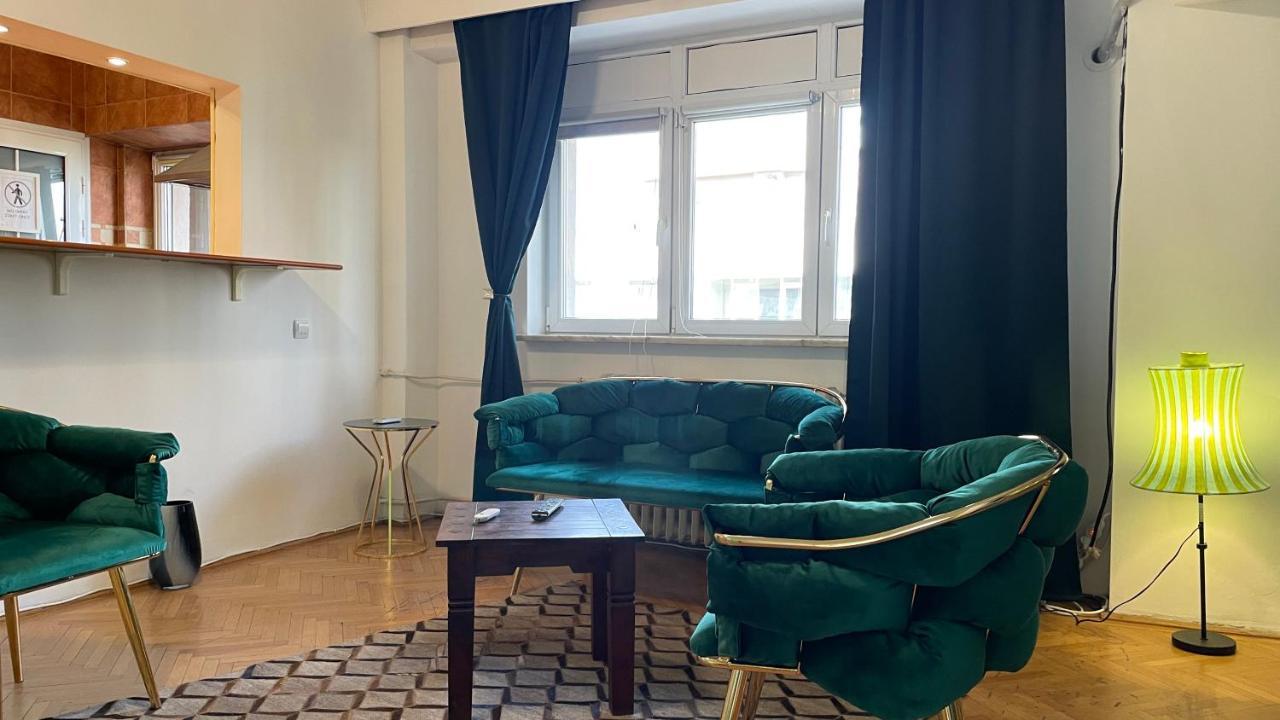Terrace Balcony Downtown Delight Old Town Oasis City Center Universitate Square Old Town Букурещ Екстериор снимка